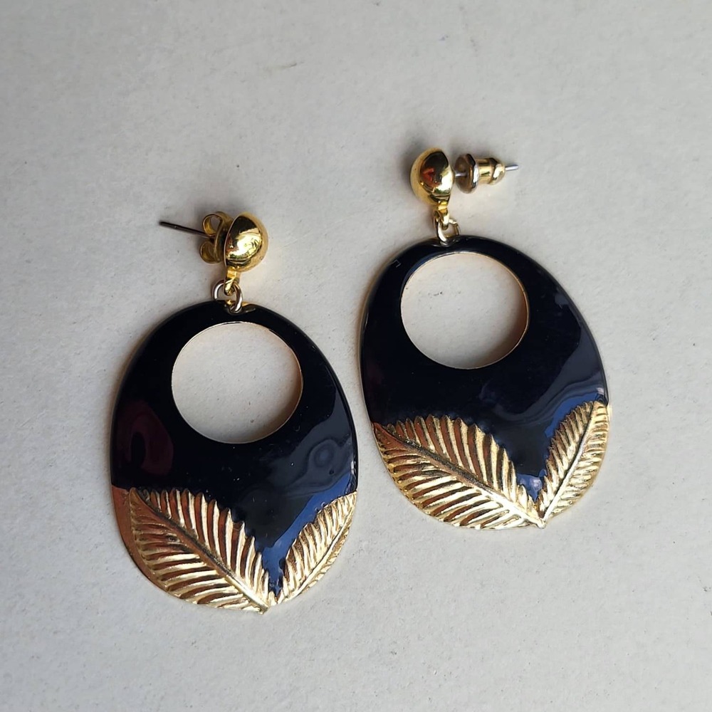Vintage Enamel Metal Drop Earrings Black Gold Leaf Textured Oval Dangle